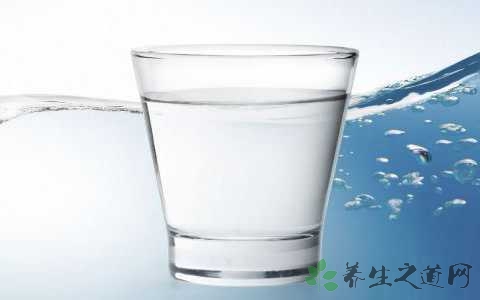 含气矿泉水对胃好吗