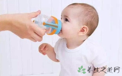 宝宝每天不喝水怎么办
